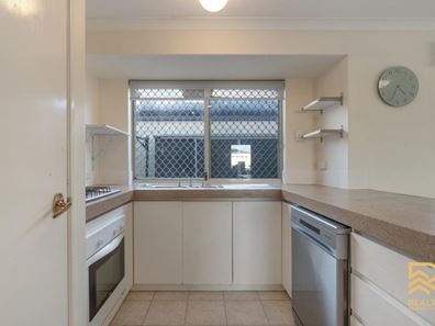 Unit 2/85 Coolgardie Street, St James WA 6102