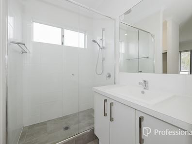 6 Welford Way, Yanchep WA 6035