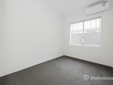 6 Welford Way, Yanchep WA 6035