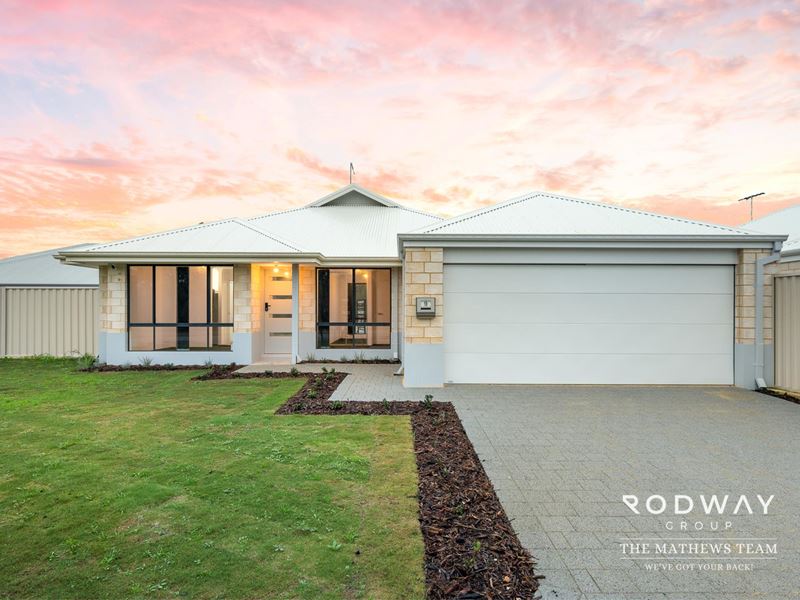 19 Catalonia St, Champion Lakes