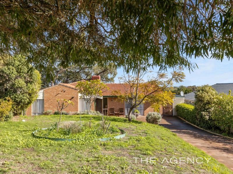 9 Nicholls Place, Padbury WA 6025