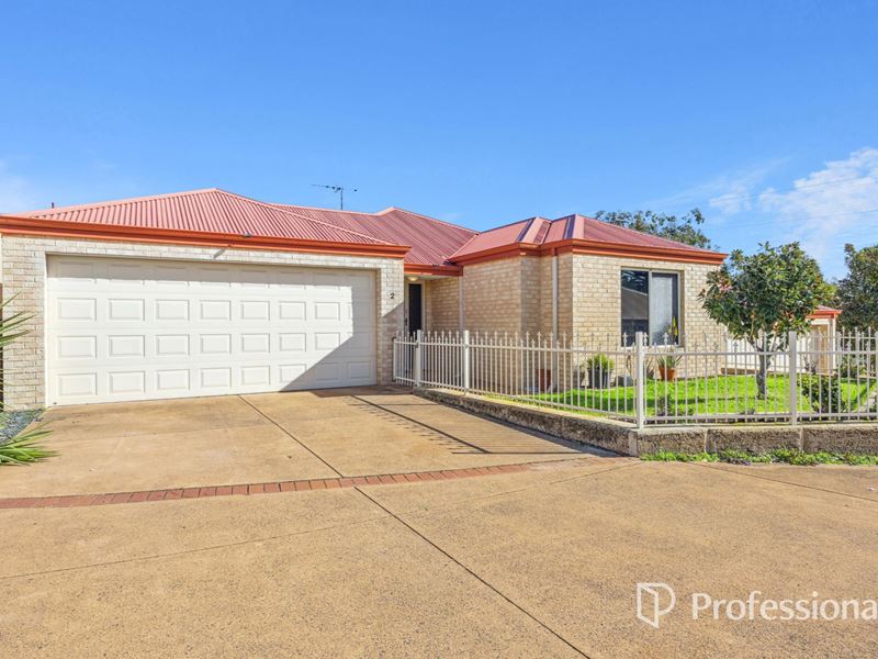 2/235 Old Coast Road, Australind WA 6233