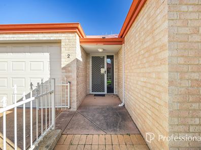 2/235 Old Coast Road, Australind WA 6233