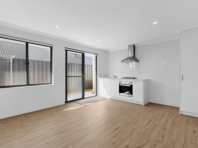 29A Cardinal Lp, Lakelands
