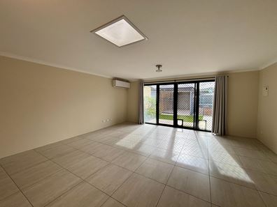 77 Grassdale Parkway, Ellenbrook WA 6069