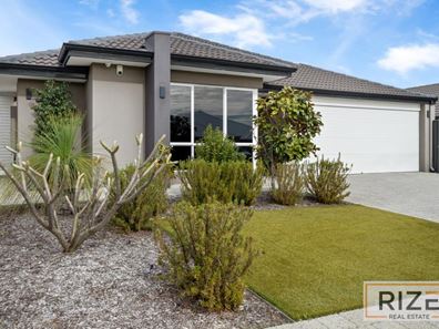 6 Wallangarra Road, Carramar WA 6031