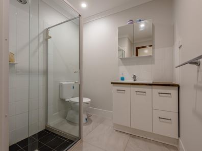 11 Kenny Crescent, Rangeway WA 6530