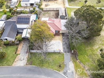 7 Hatfield Way, Girrawheen WA 6064