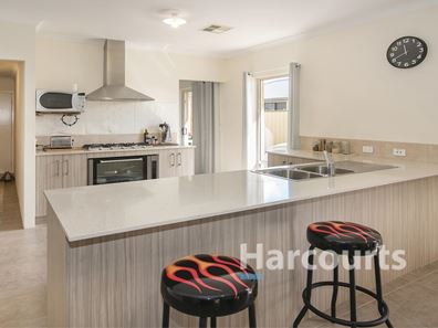 43 Serpentine Bend, Yalyalup WA 6280