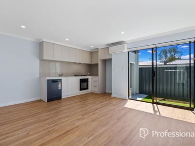 32B Finchley Crescent, Balga WA 6061