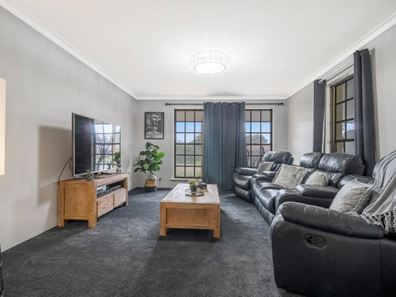 30 Hibiscus Drive, Forrestfield WA 6058