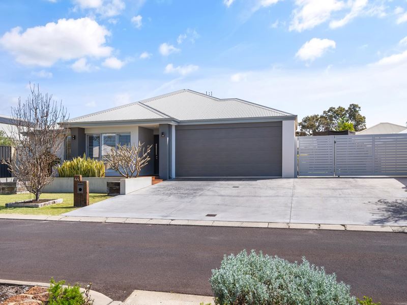 44 Diamante Boulevard, Dunsborough WA 6281