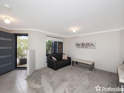 2 Howitzer Turn, Byford WA 6122