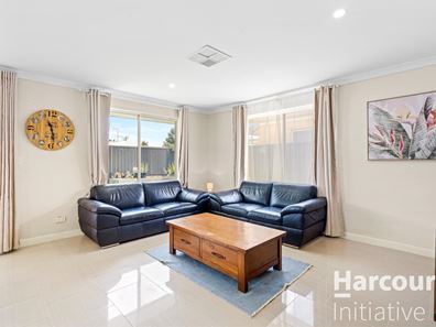 8 Activity Way, Girrawheen WA 6064
