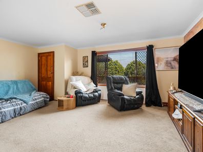 114 Sylvester Street, Coolgardie WA 6429