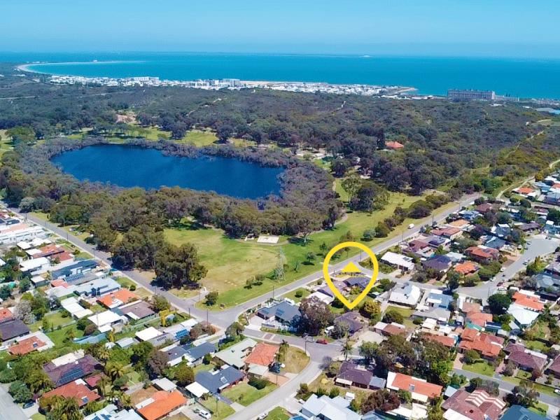 11 Glenister Road, Hamilton Hill