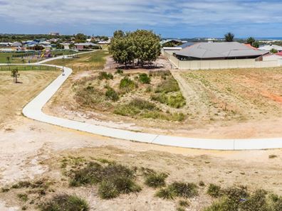 35 Jackson Loop, Wandina WA 6530