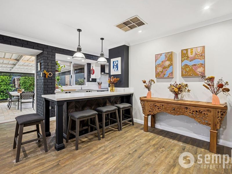 27 Bournan Heights, Parmelia WA 6167