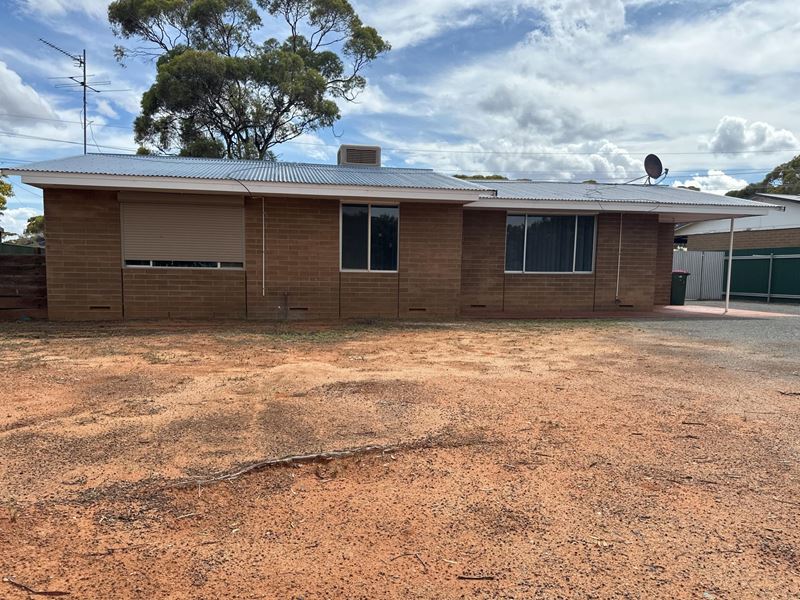 9 Grey Gum Street, Kambalda West