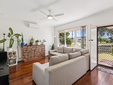 35 Maurice Street, Embleton WA 6062