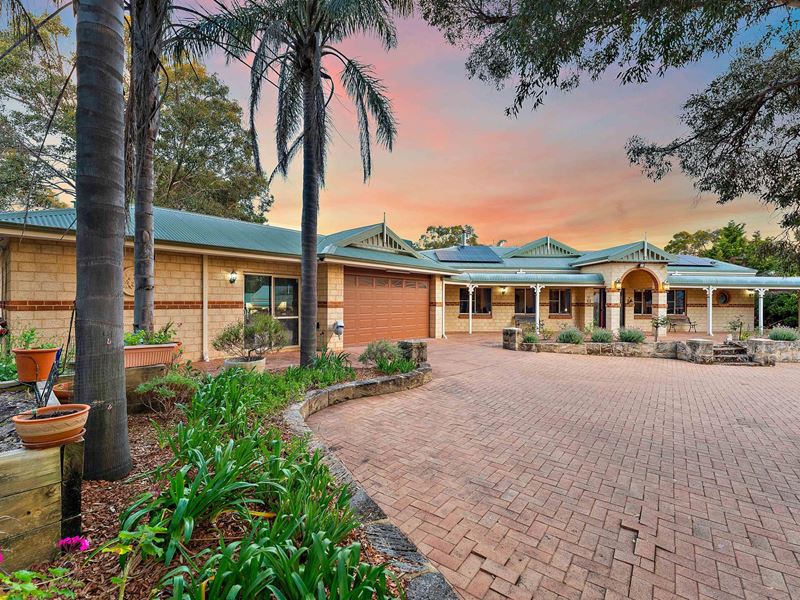 19 Adelaide Crescent, Helena Valley WA 6056
