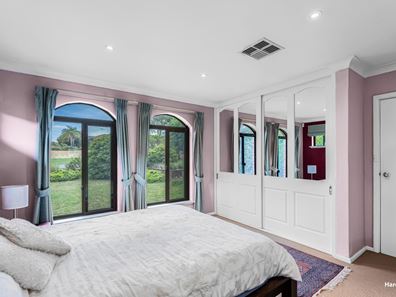 17 Ashley Drive, Kelmscott WA 6111