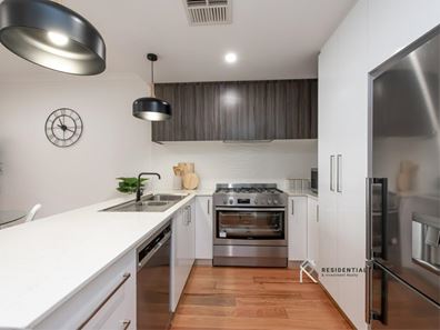 8d Battrass Place, Innaloo WA 6018