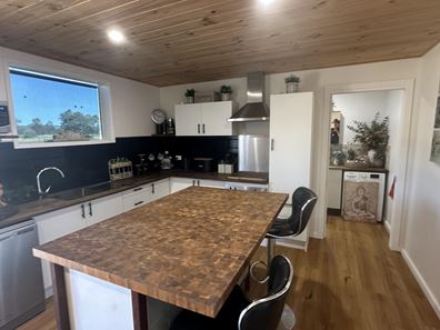 9 Hardman Entrance, North Dandalup WA 6207