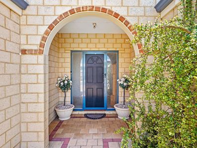 33 Cunderdin Loop, Dawesville WA 6211
