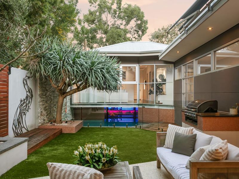 Corkhill Street, North Fremantle WA 6159
