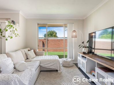 1/14 Skytown Place, Queens Park WA 6107