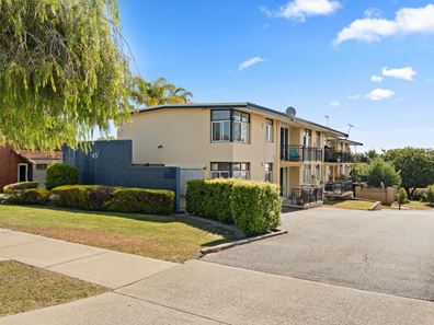 1/45 Robert Street, Como WA 6152