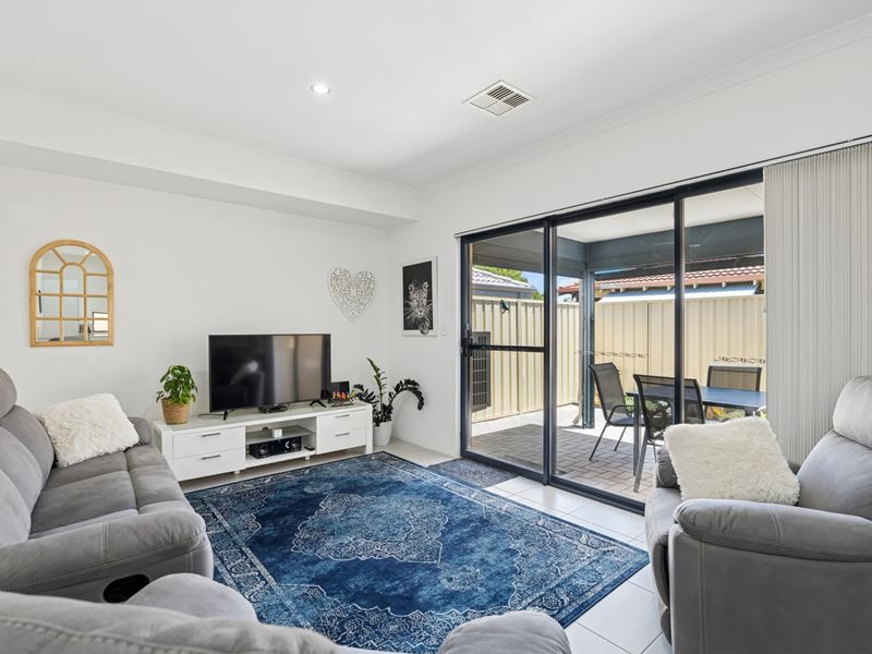 20B Ardrossan Loop, Kingsley