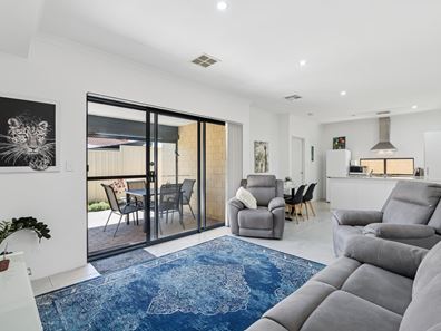 20B Ardrossan Loop, Kingsley WA 6026