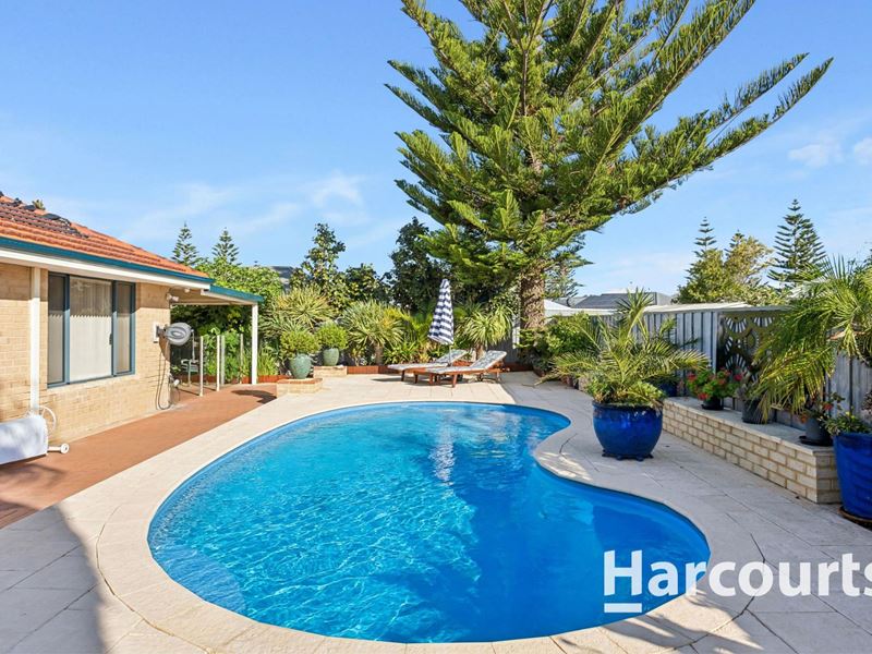 5 St Anthony Avenue, Quinns Rocks WA 6030