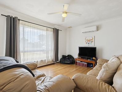 3 Waterton Way, Cooloongup WA 6168