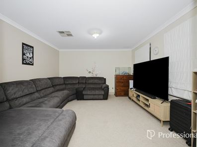 19 Rocklea Crescent, Ellenbrook WA 6069