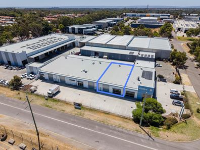 2/1 Hathor Way, Bibra Lake WA 6163