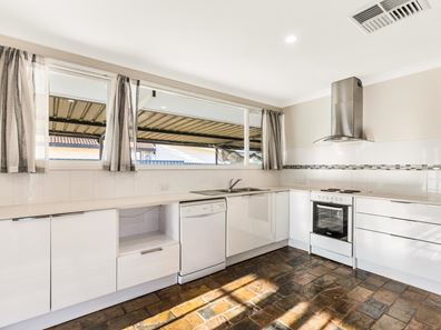 84 Broome Street, Forrestdale WA 6112