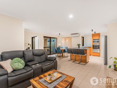2A Butterfly Loop, Success WA 6164
