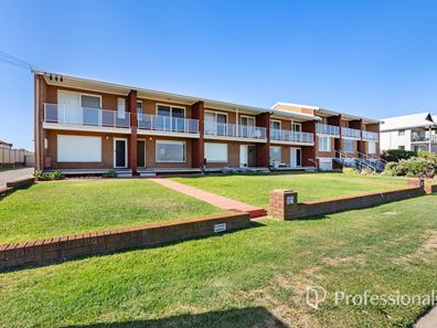 2/186 Arcadia Drive, Shoalwater WA 6169