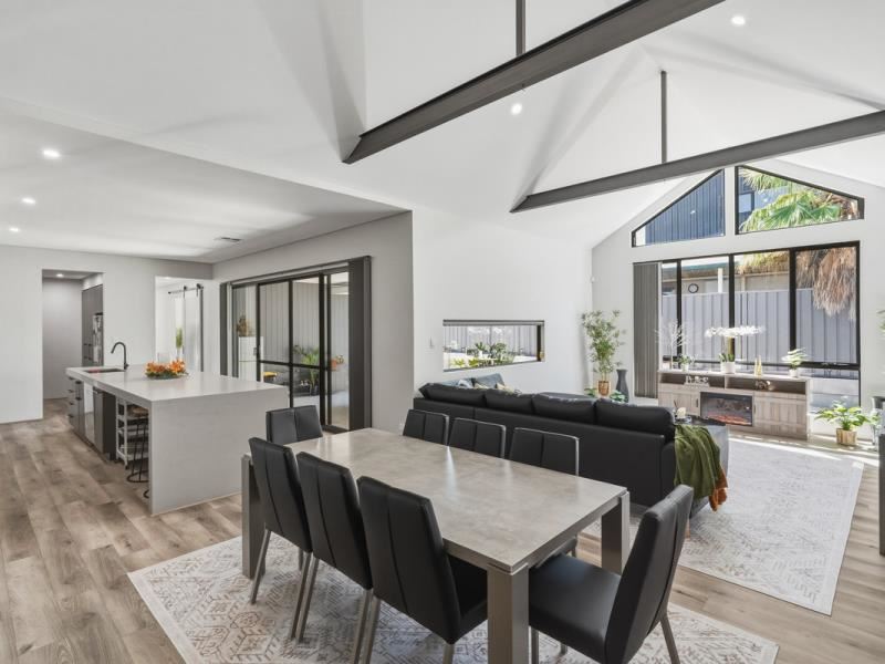 32 Gillam Way, Beechboro