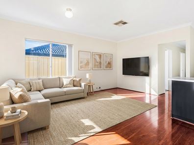 14 Vinci Entrance, Sinagra WA 6065