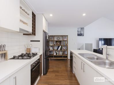 2/69 Stead Road, Centennial Park WA 6330