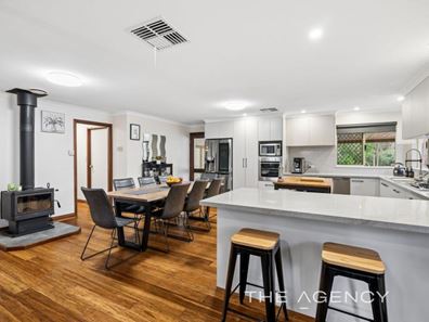 3 Protea Court, Stoneville WA 6081