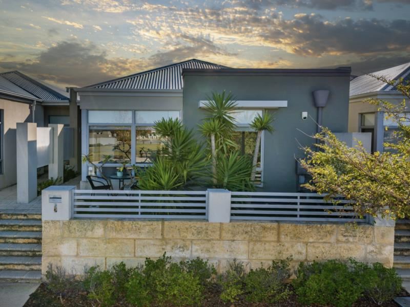 6 Navarre Way, Butler