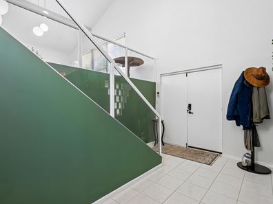 70 Regency Drive, Thornlie WA 6108