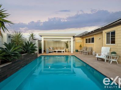 5 Hummingbird Way, Singleton WA 6175