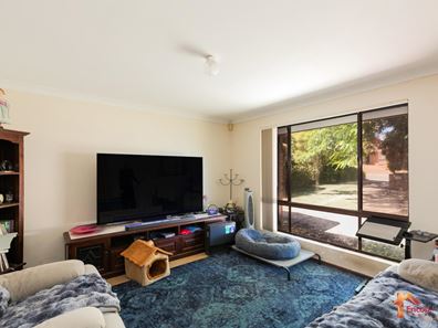 15 Tristram Gardens, Parmelia WA 6167
