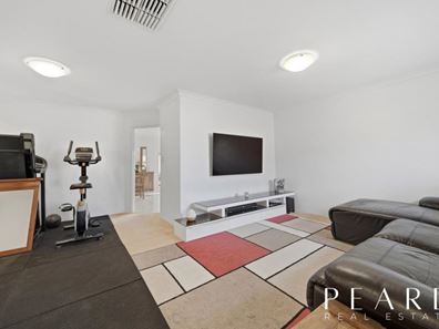 2/9 Marriot Street, Cannington WA 6107